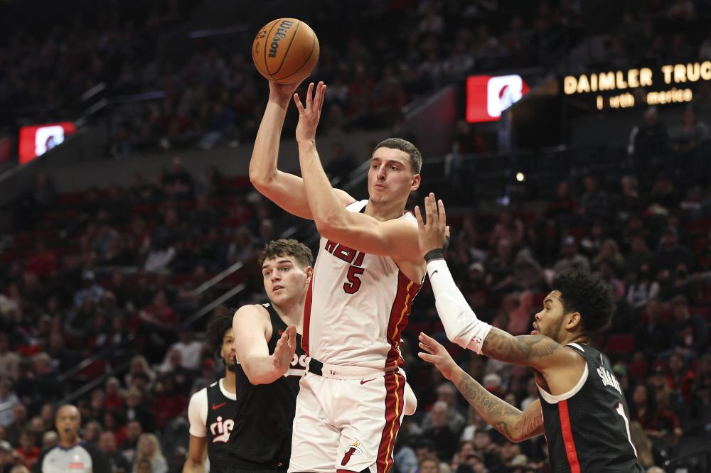 成功地将乒 成功地将乒