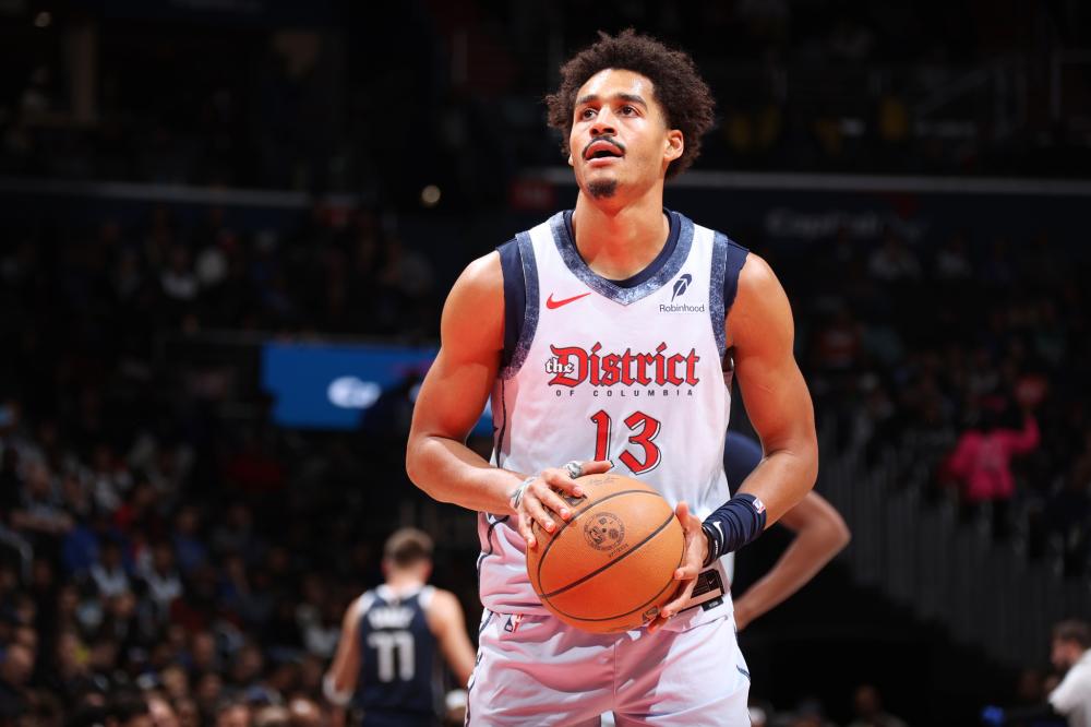 动作赢得裁 动作赢得裁